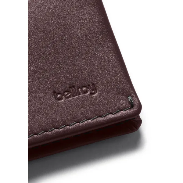 Bellroy Slim Sleeve (deep plum)