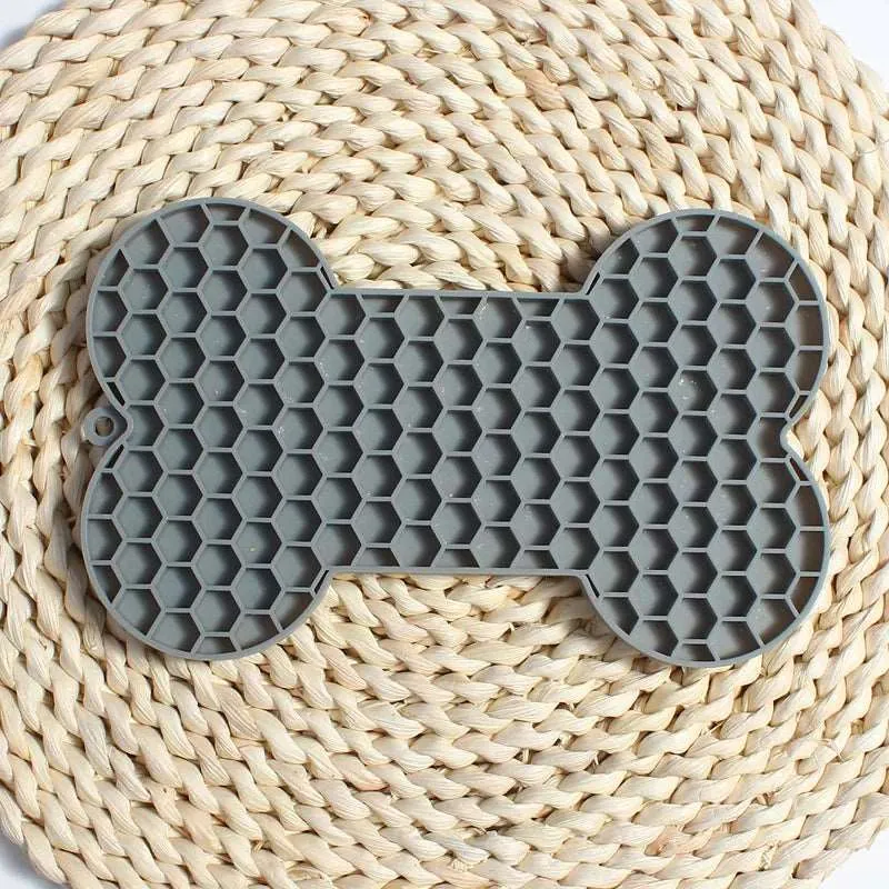 Bone-Shaped Silicone Lick Mat – Slow Feeder Pad for Treats and Peanut Butter