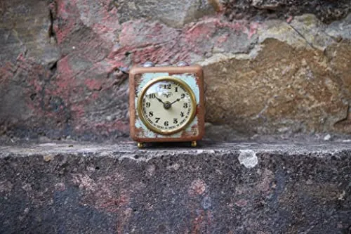 DeKulture Dice Table Clock | Eco-Friendly Reclaimed Wood | Vintage Style | Limited Edition Collectible (12x12x12cm)