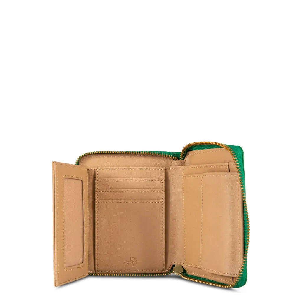 Elegant Polyurethane Wallet with Ample Space and Timeless Style
