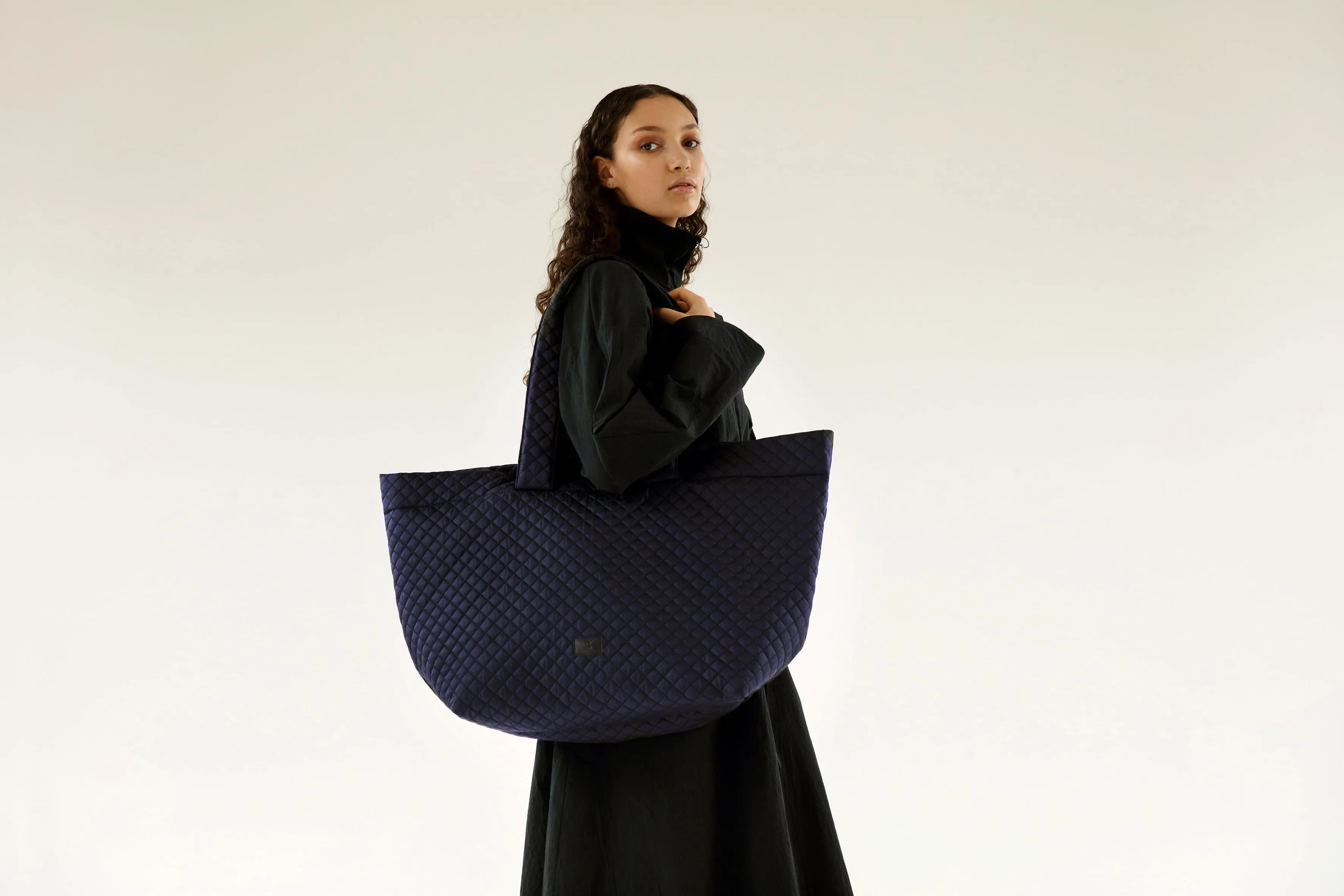 EMMA TOTE | Navy
