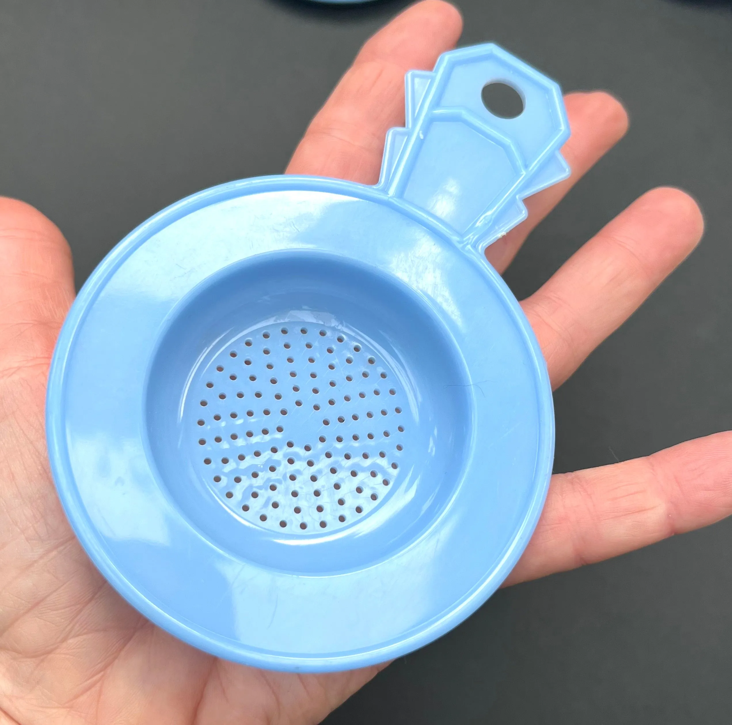 Glorious Deco Tea Strainer 13cm Made in England
