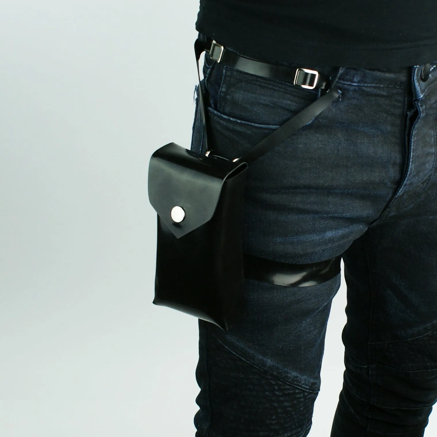 Harrison Interchangeable Leg Pouch