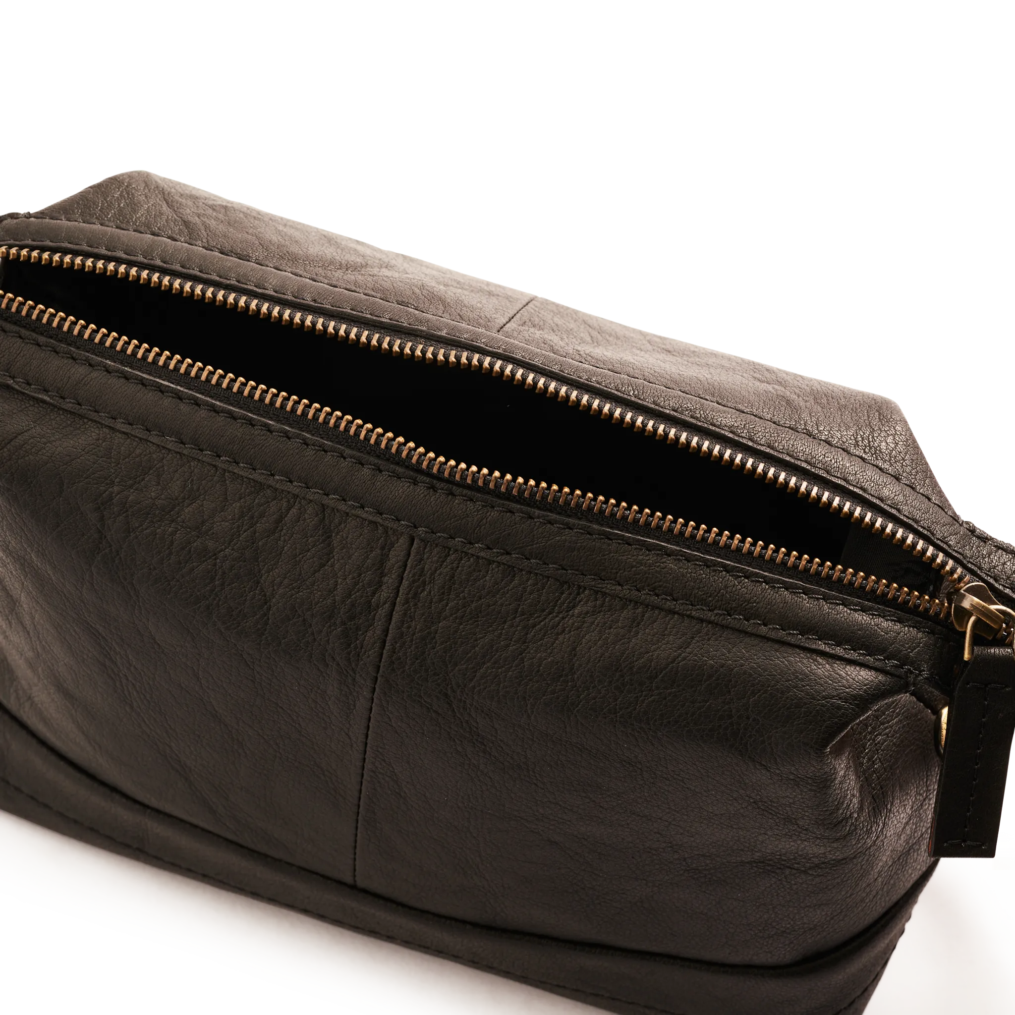 JAMES XLI MICHAEL TOILETRY BAG BROWN