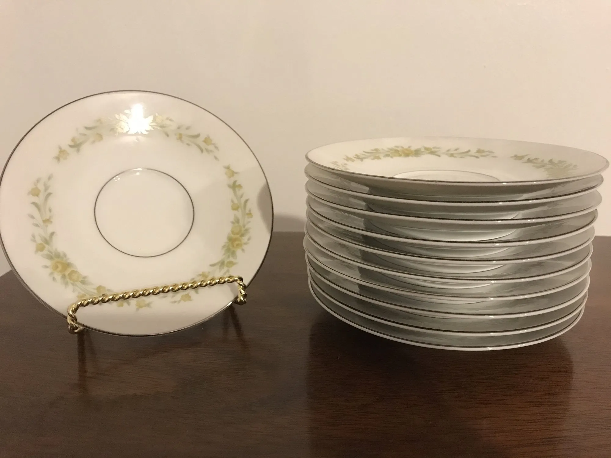 <€€ Vintage China ROYAL M NEWPORT Yakama Japan  464 Green Silver Set Retired