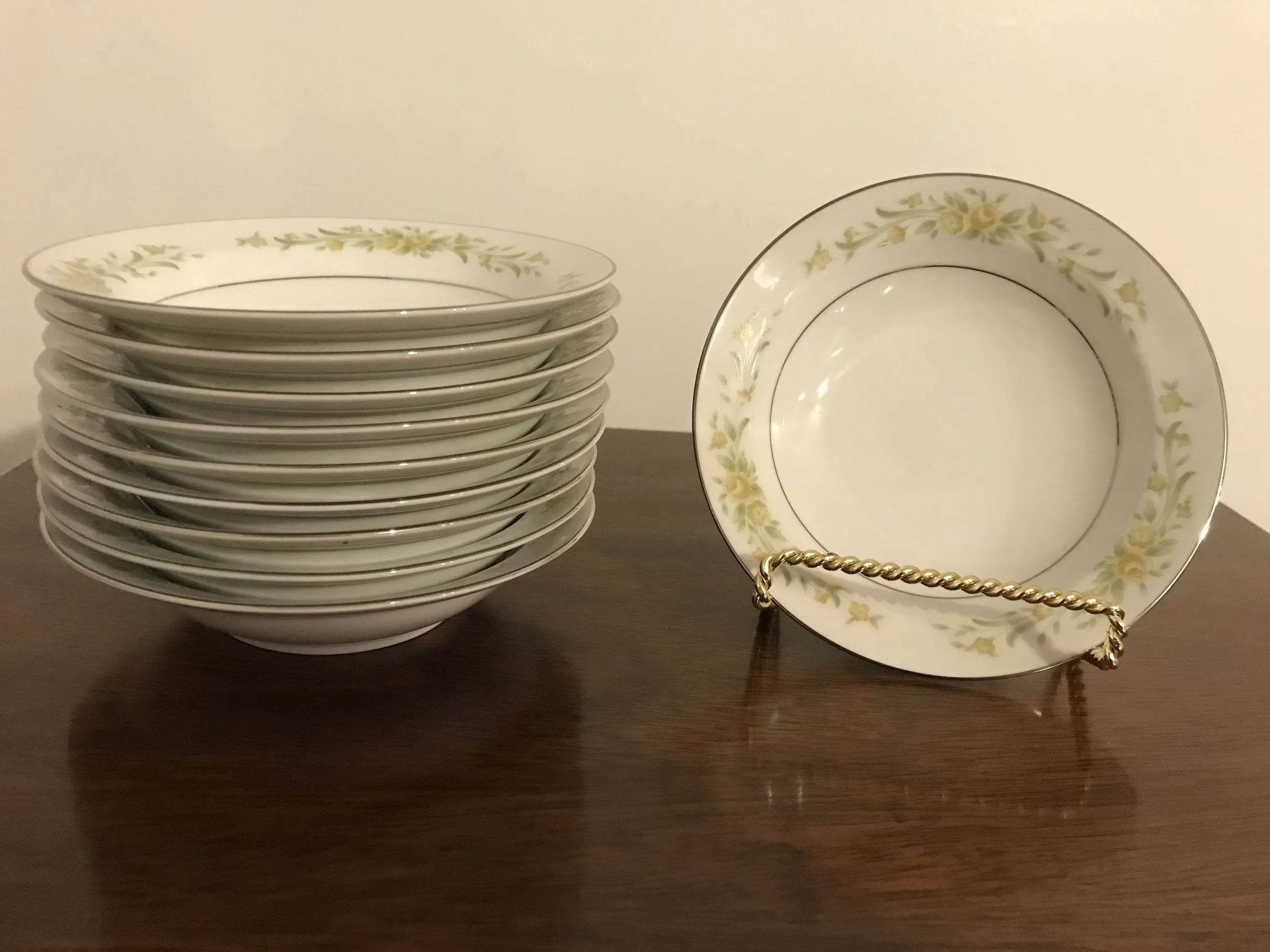 <€€ Vintage China ROYAL M NEWPORT Yakama Japan  464 Green Silver Set Retired