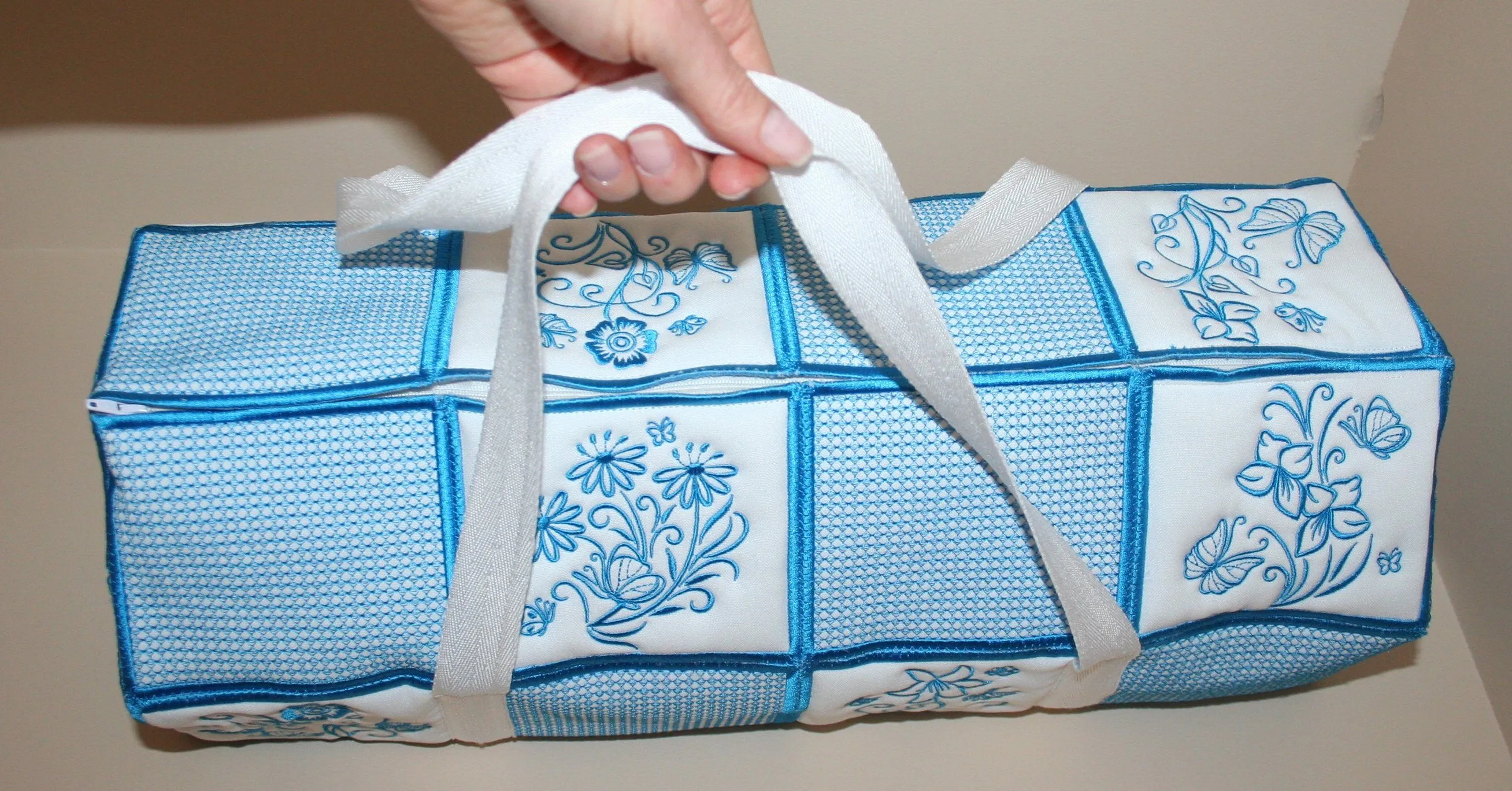 One Touch Kit Bag with Zipper Option