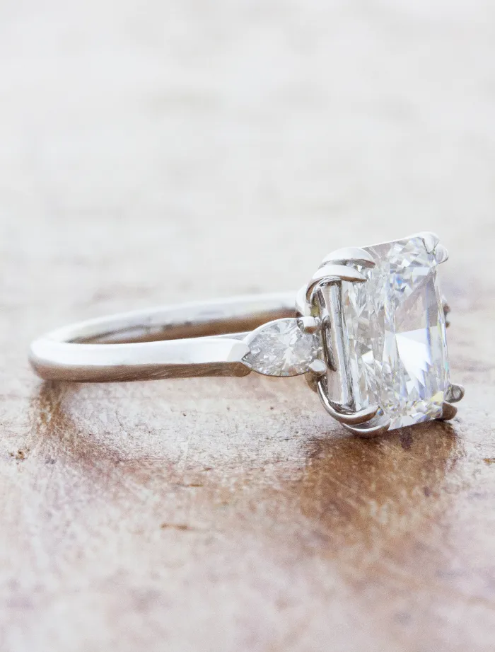 Permelia Radiant - Natural Diamonds