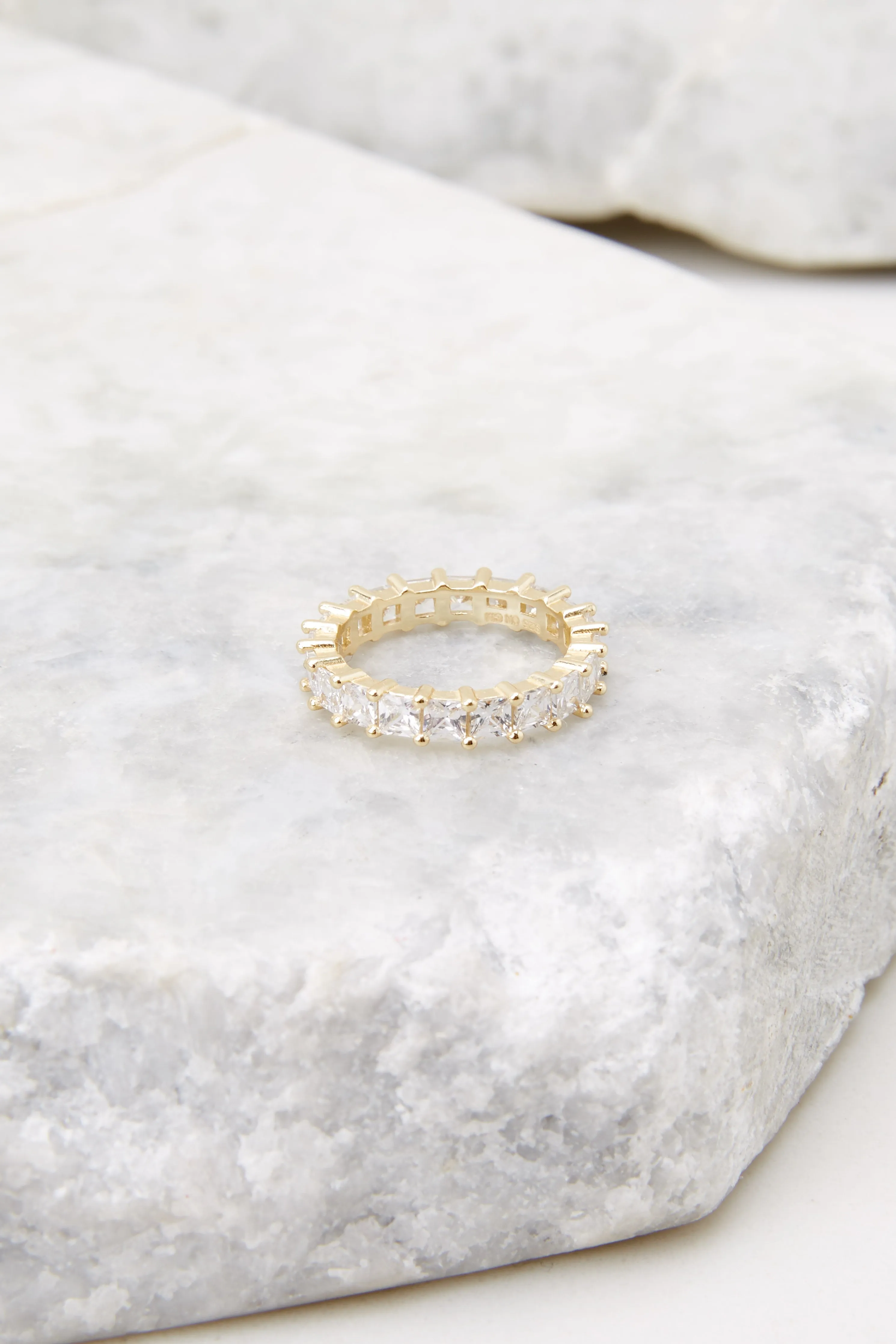 Radiant Gold Cut Band
