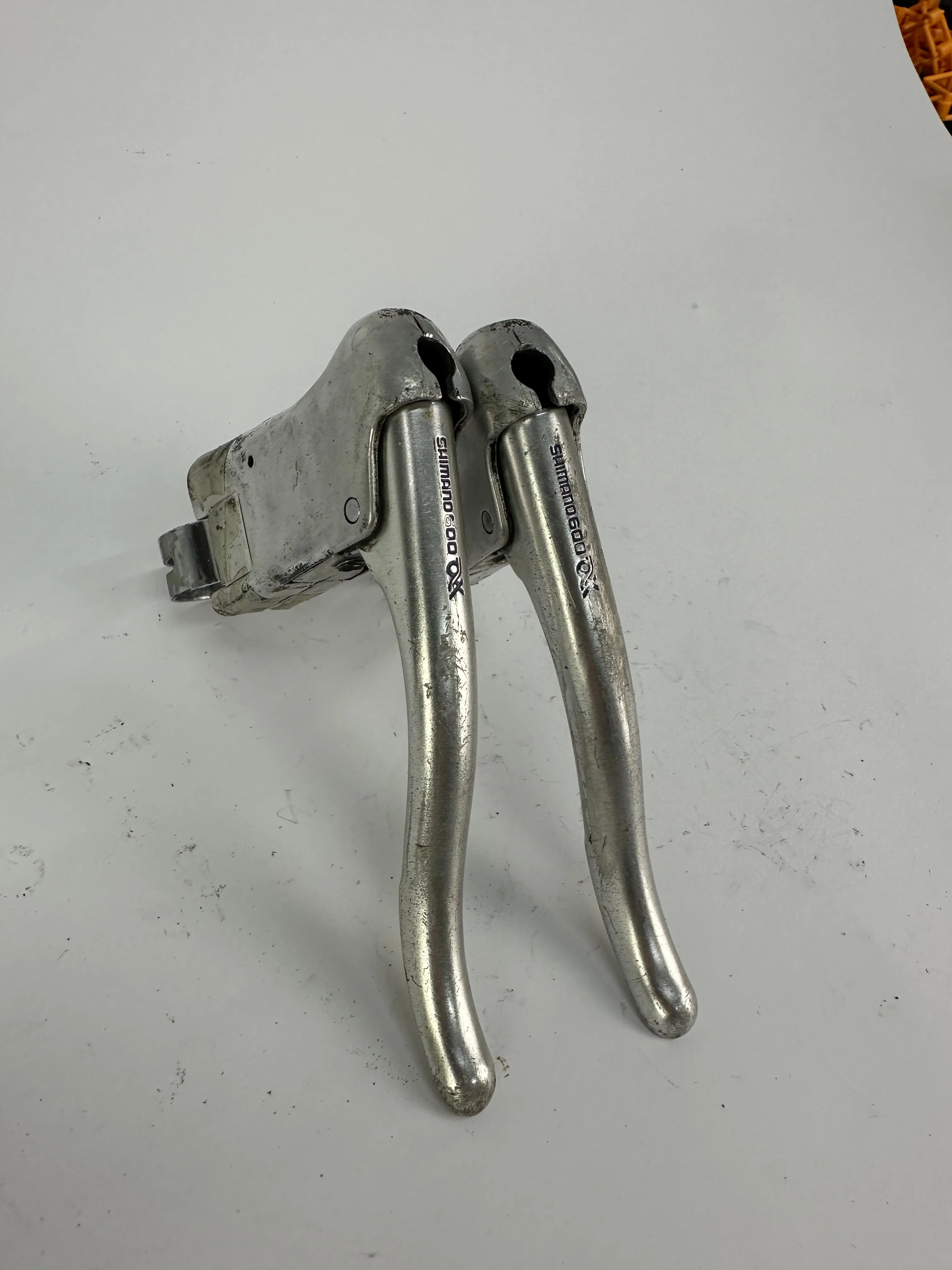 Shimano 600 AX brake levers