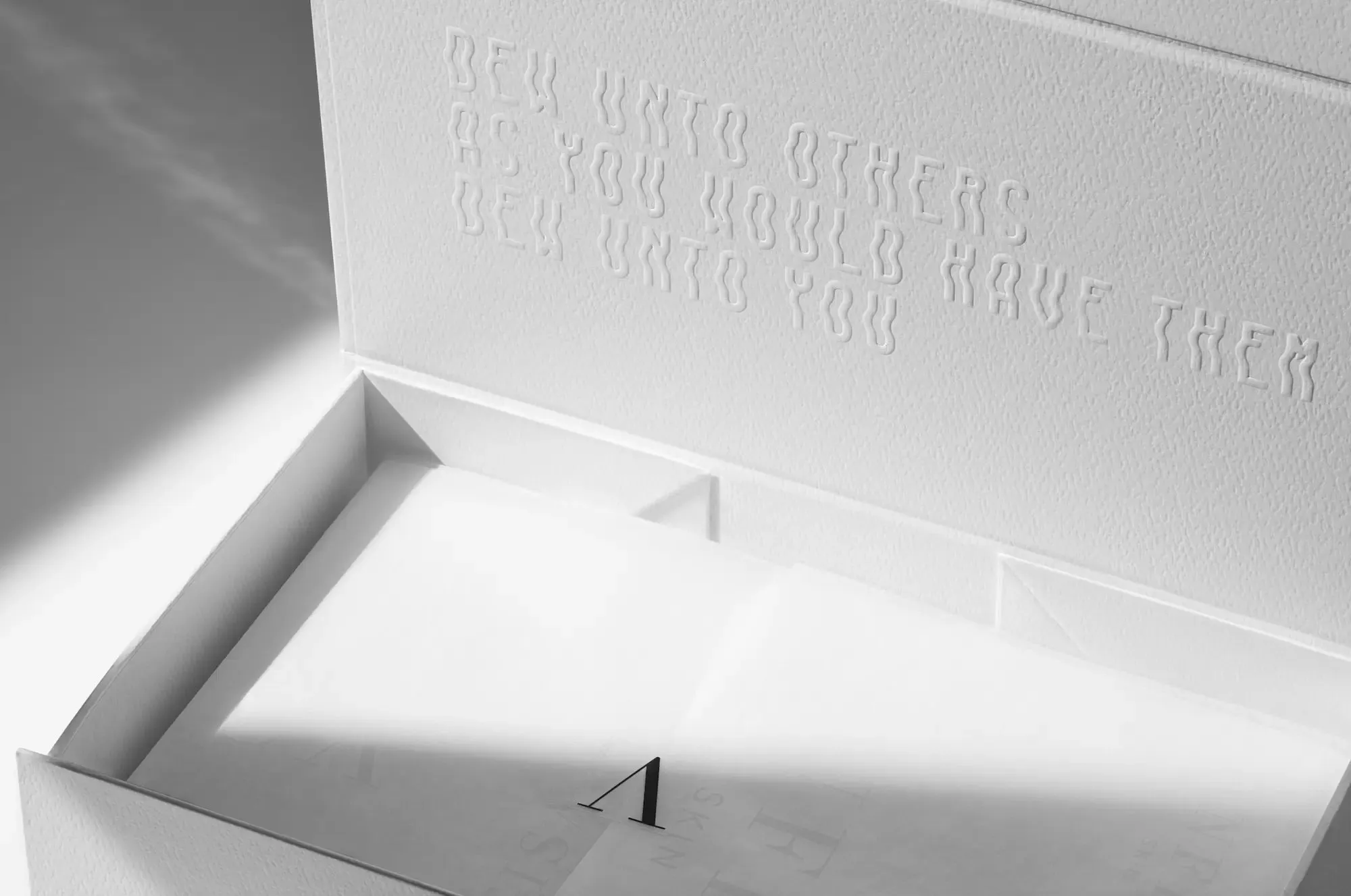 Signature Gift Box   Note Card