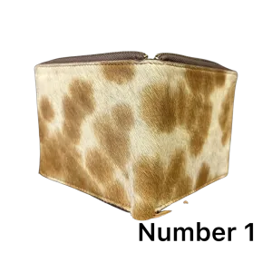 Small Cowhide Zippered Unisex Wallet