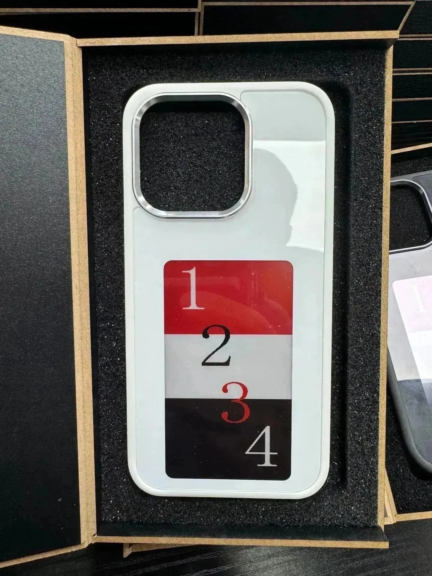 Smart Ink Screen Couple Phone Case NFC Sensor Projection Screen