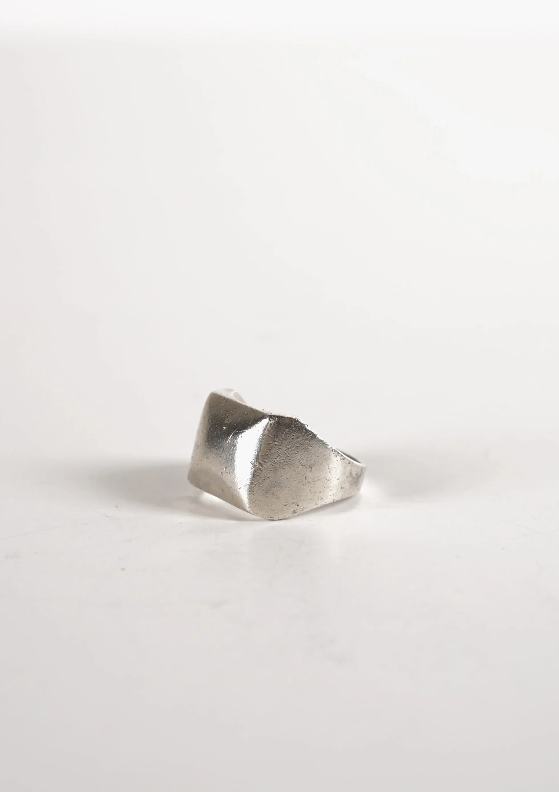 Studs Ring