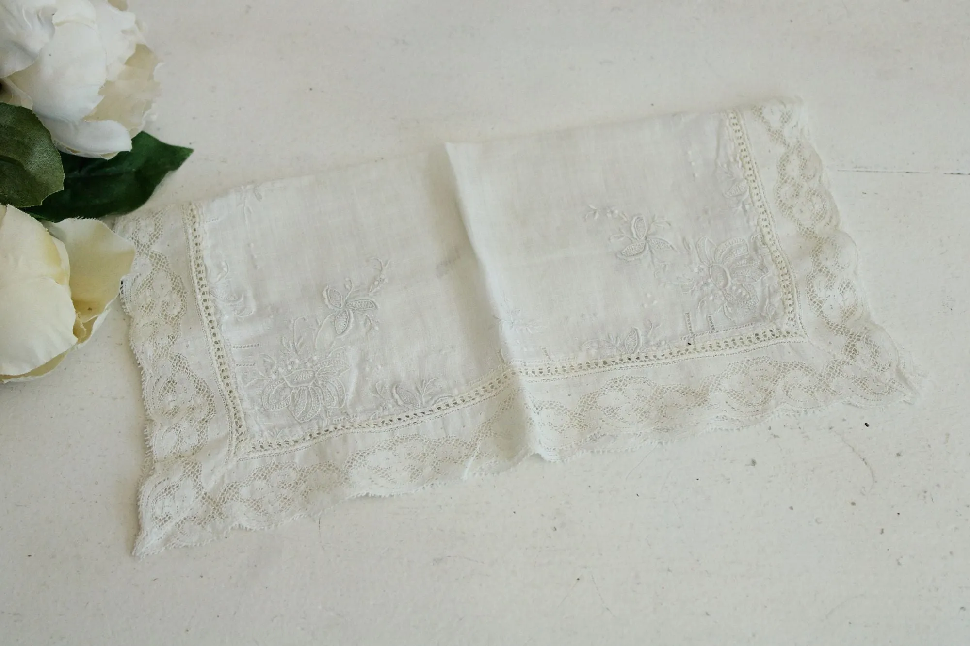 Vintage 1910s 1920s Handkerchief in Embroidered Linen