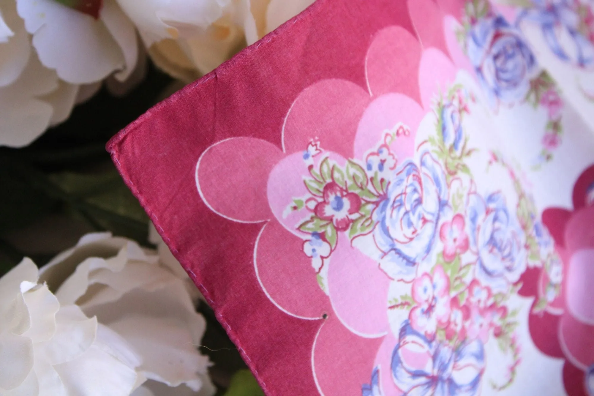 Vintage 1950s Blue Rose Flower Print Cotton Hanky