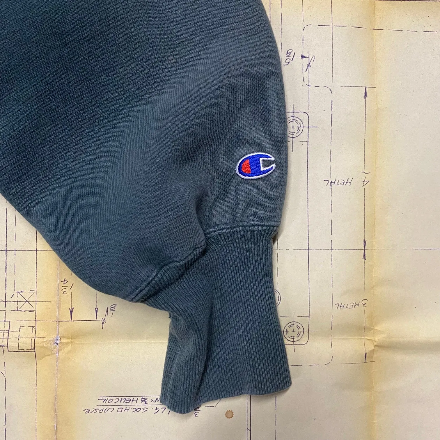Vintage 1990's Reverse Weave Spellout Champion Crewneck Sweatshirt Size: L
