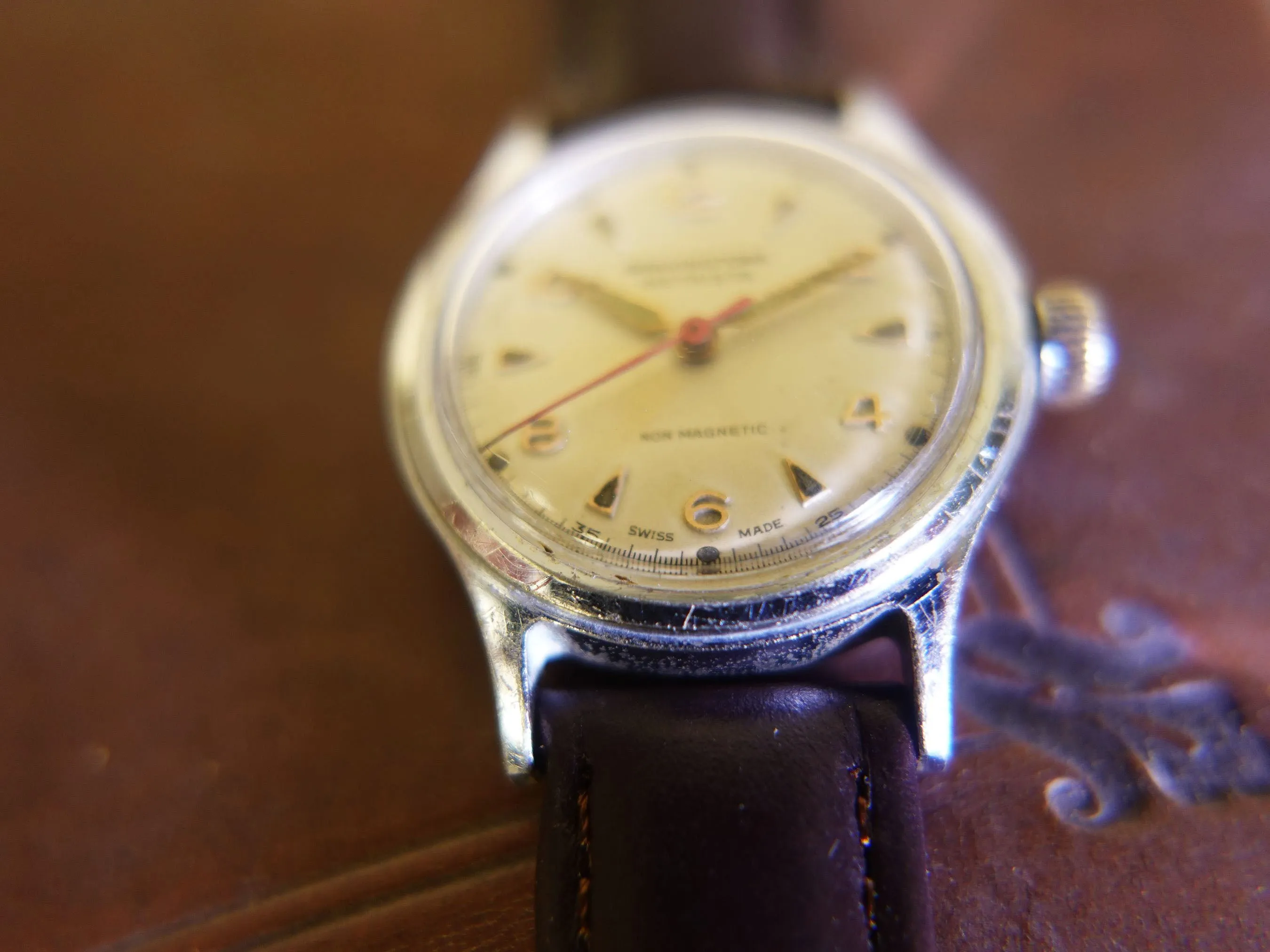 Vintage Bravingtons Wetrista with Dennison case Mens Watch - Working