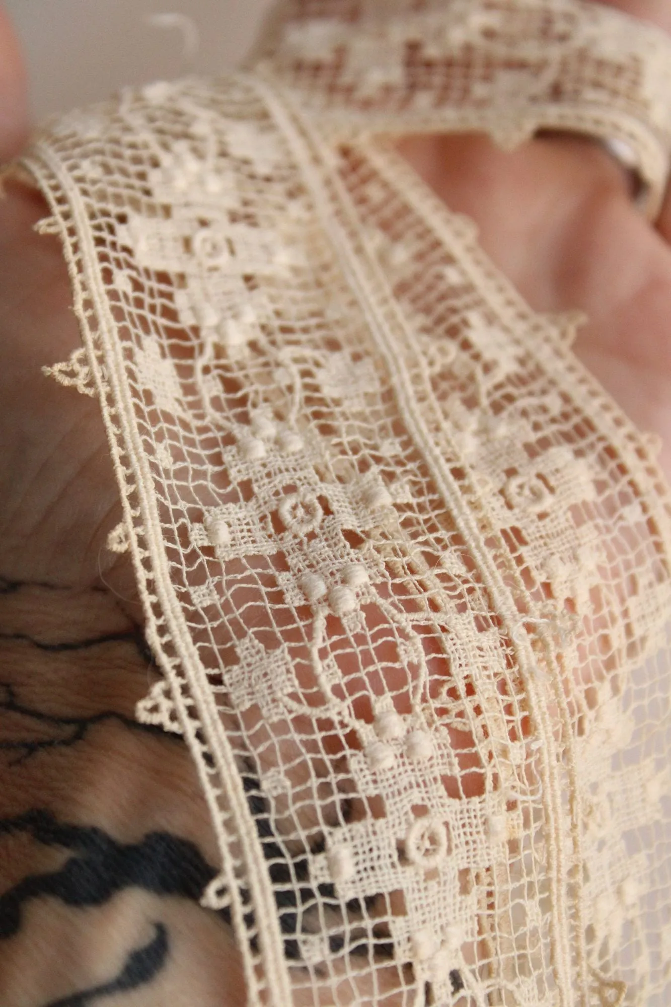 Vintage Edwardian 1900s Lace Ivory Trim 1 5/8", 2 Yards 4" Piece
