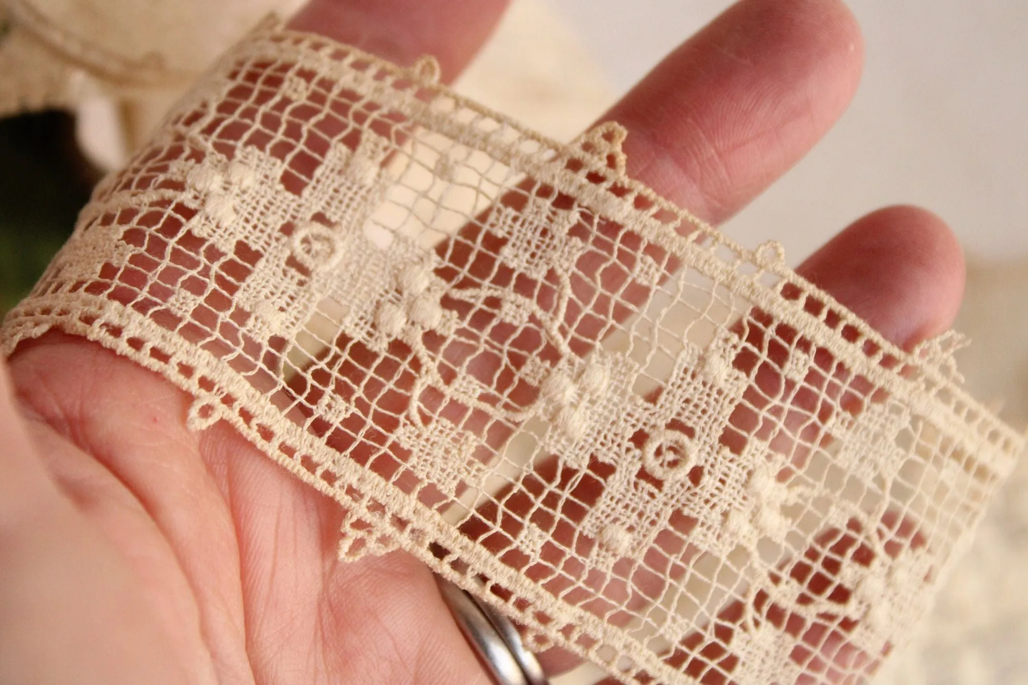 Vintage Edwardian 1900s Lace Ivory Trim 1 5/8", 2 Yards 4" Piece