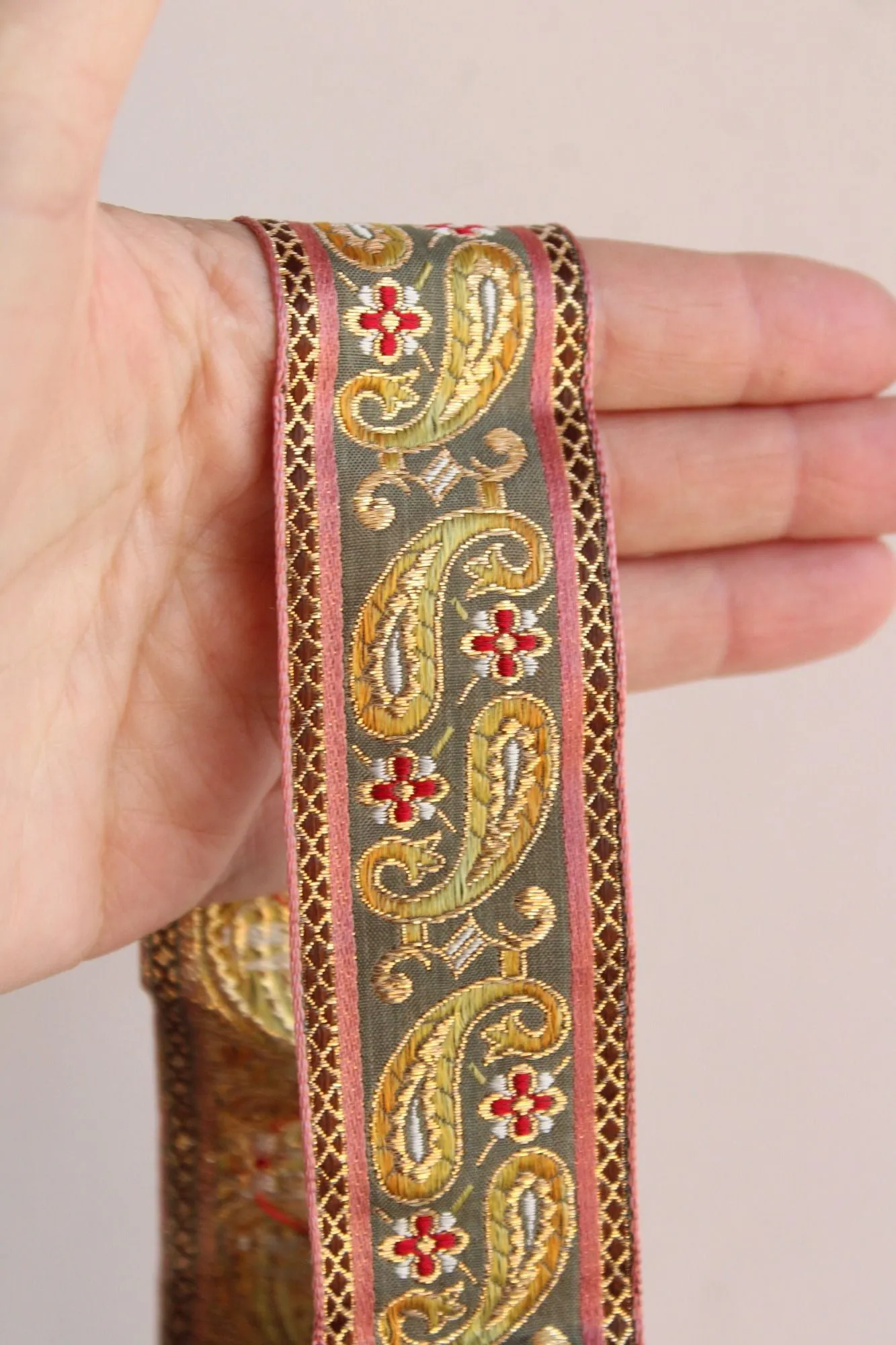 Vintage Jacquard Ribbon Trim, 2 yards long, 1.5 Inch Wide
