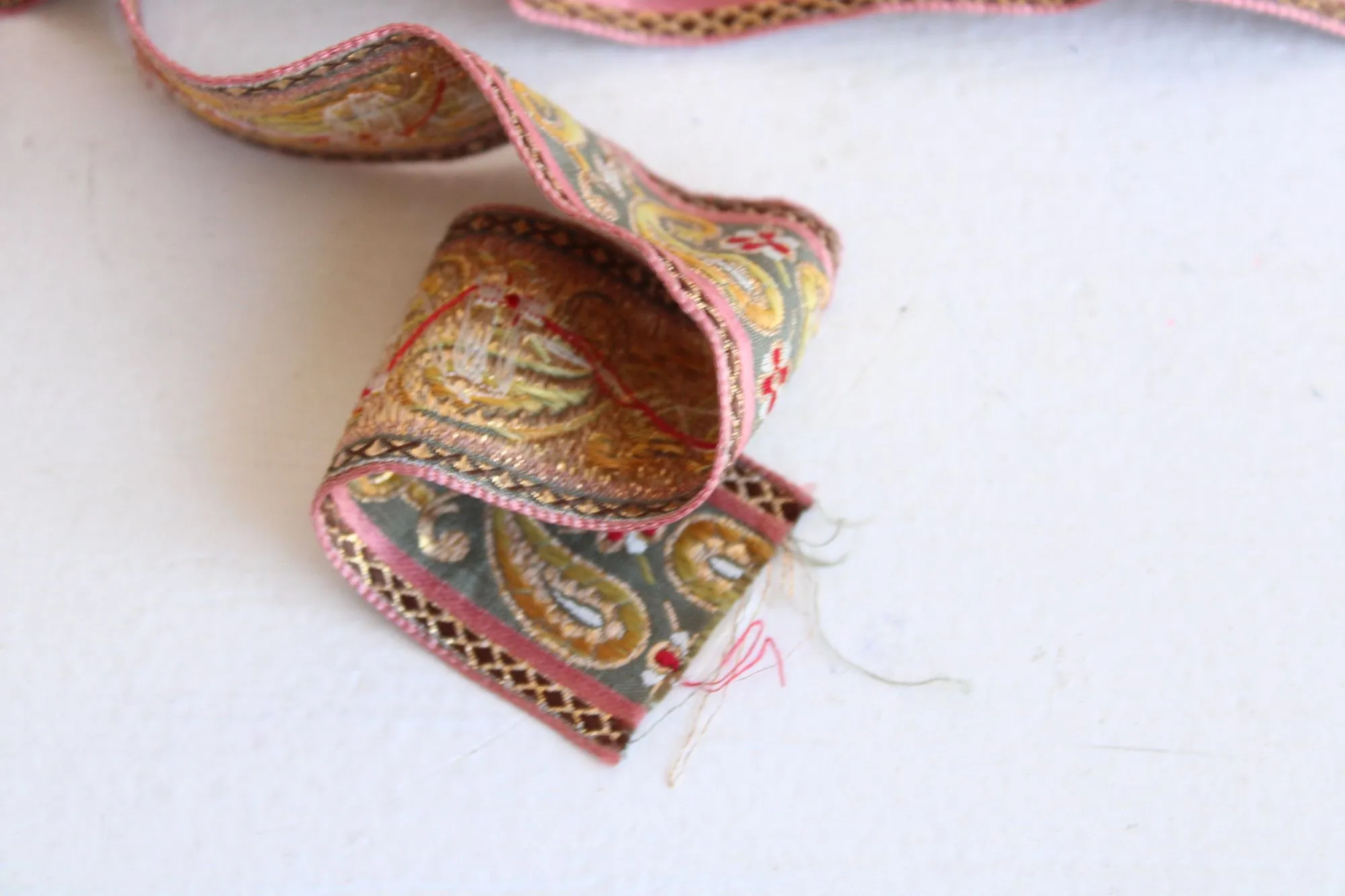 Vintage Jacquard Ribbon Trim, 2 yards long, 1.5 Inch Wide