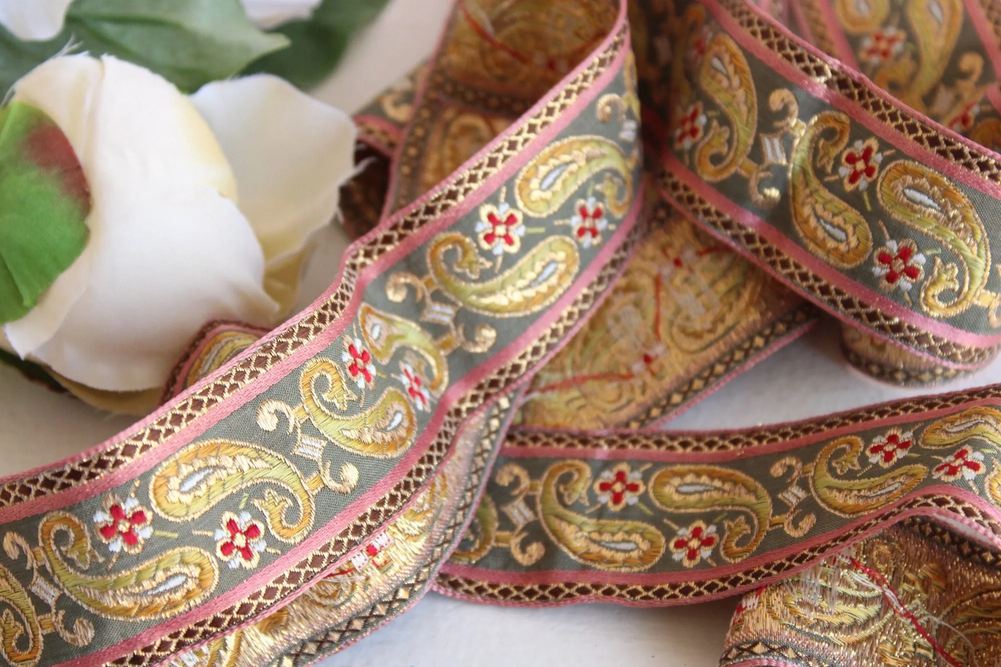 Vintage Jacquard Ribbon Trim, 2 yards long, 1.5 Inch Wide