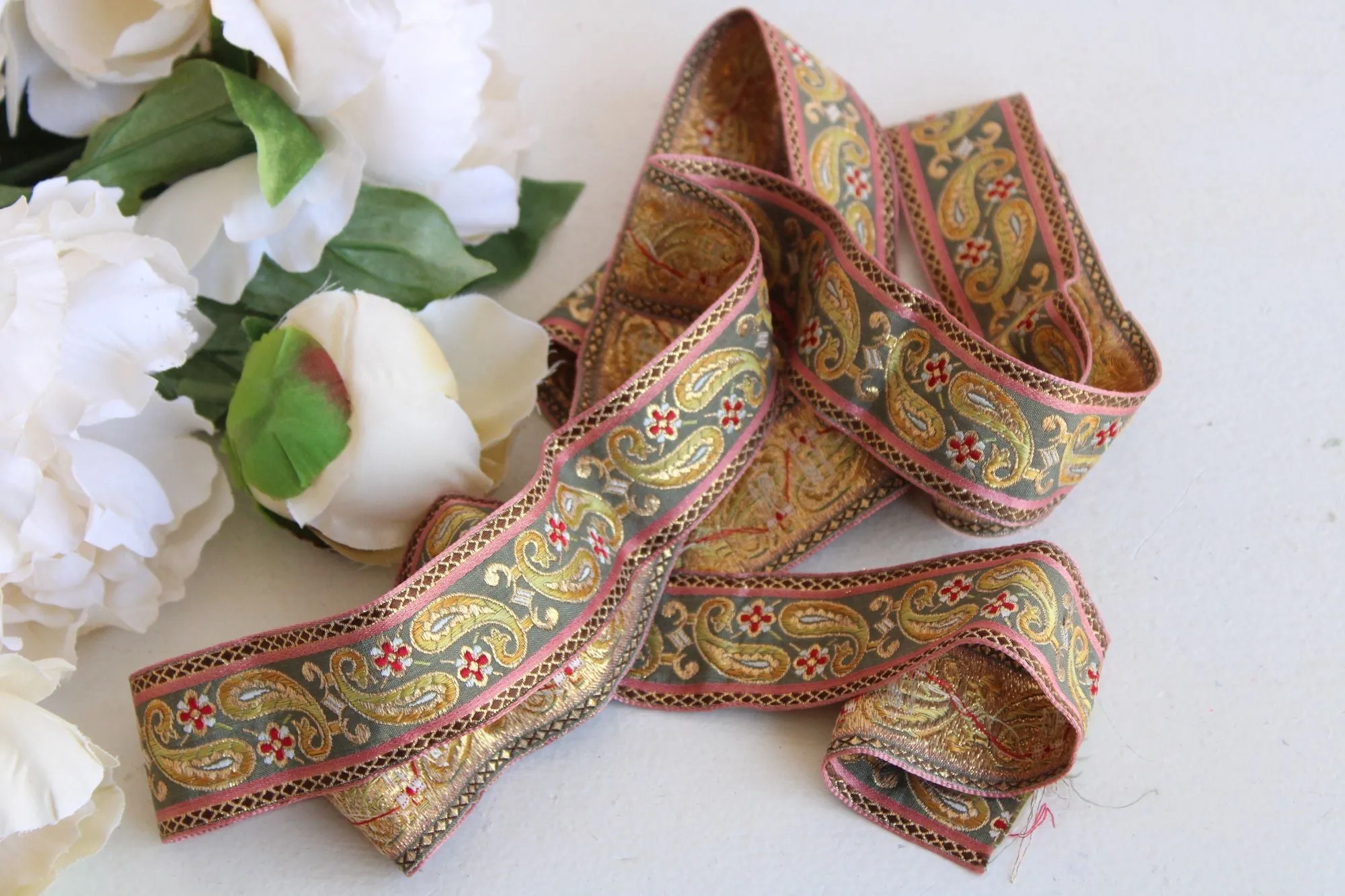Vintage Jacquard Ribbon Trim, 2 yards long, 1.5 Inch Wide