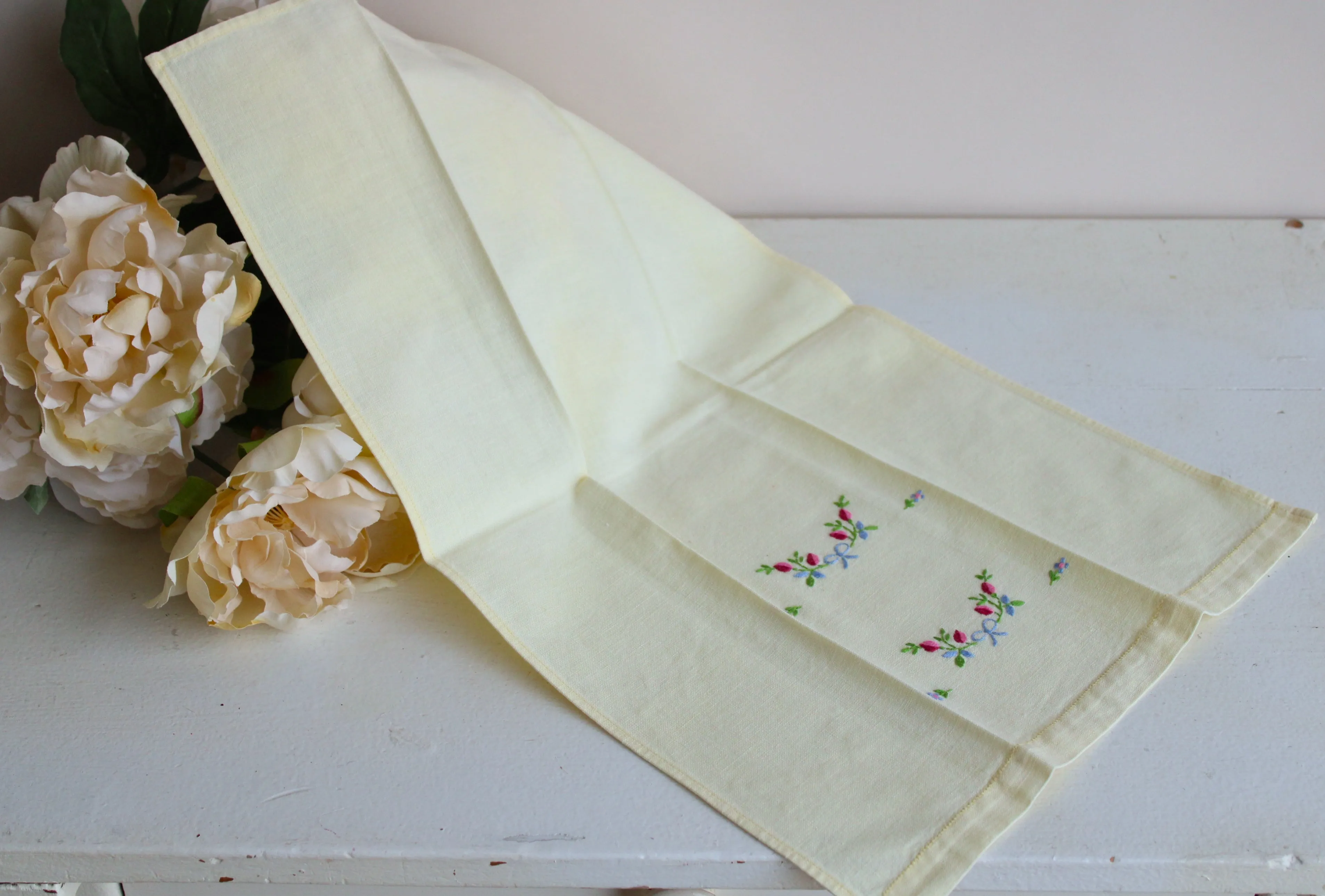 Vintage Yellow Fingertip Towel