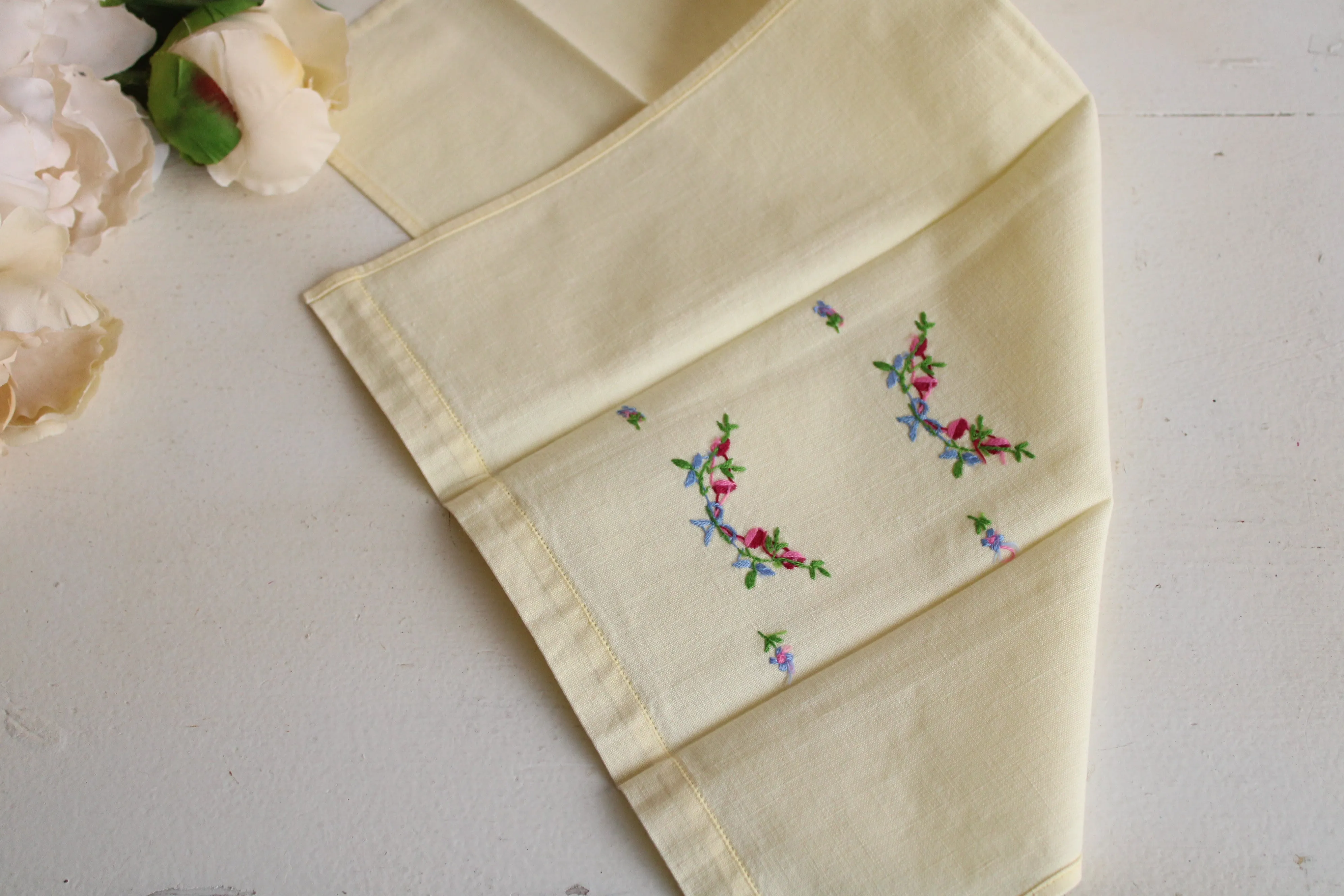 Vintage Yellow Fingertip Towel