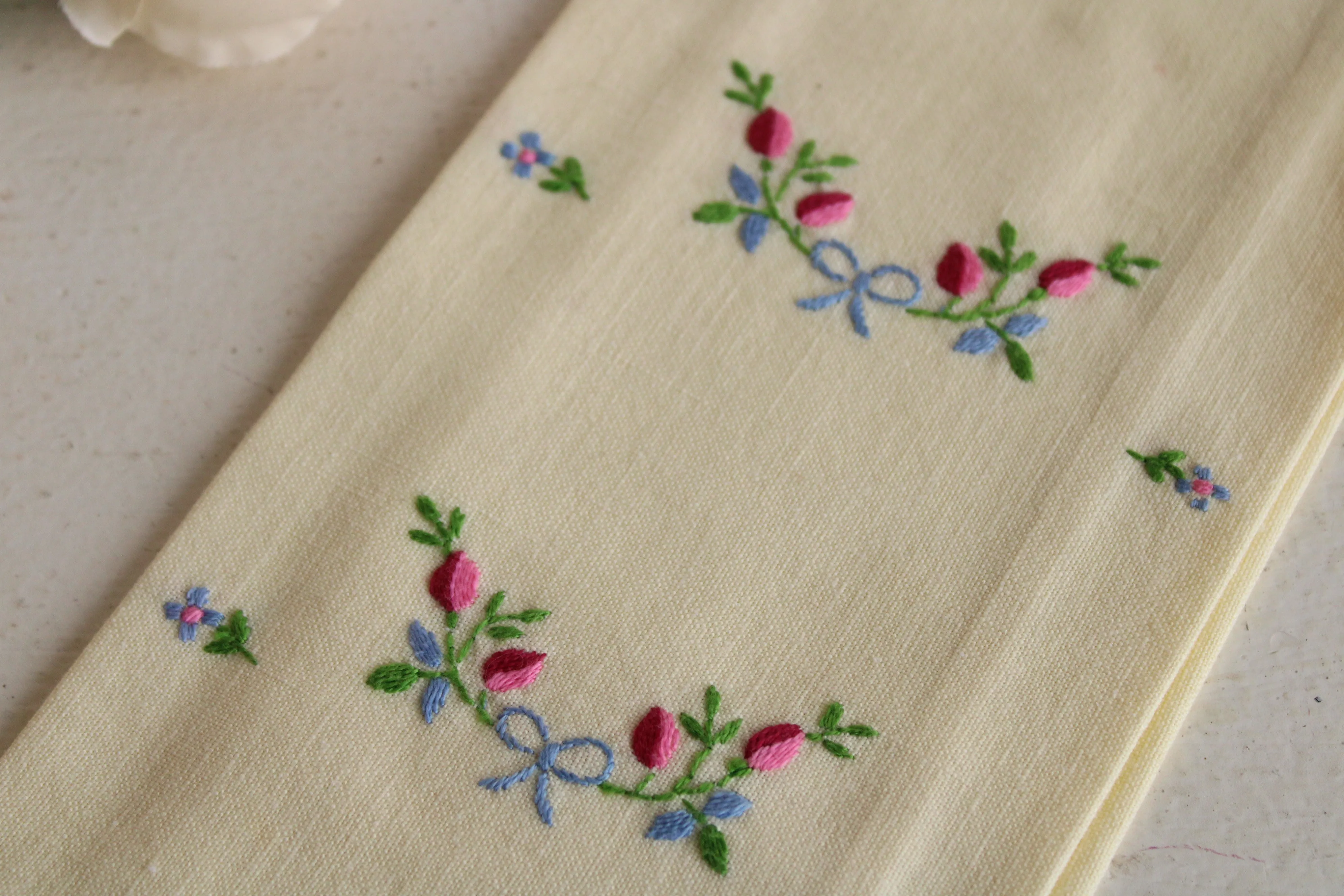 Vintage Yellow Fingertip Towel