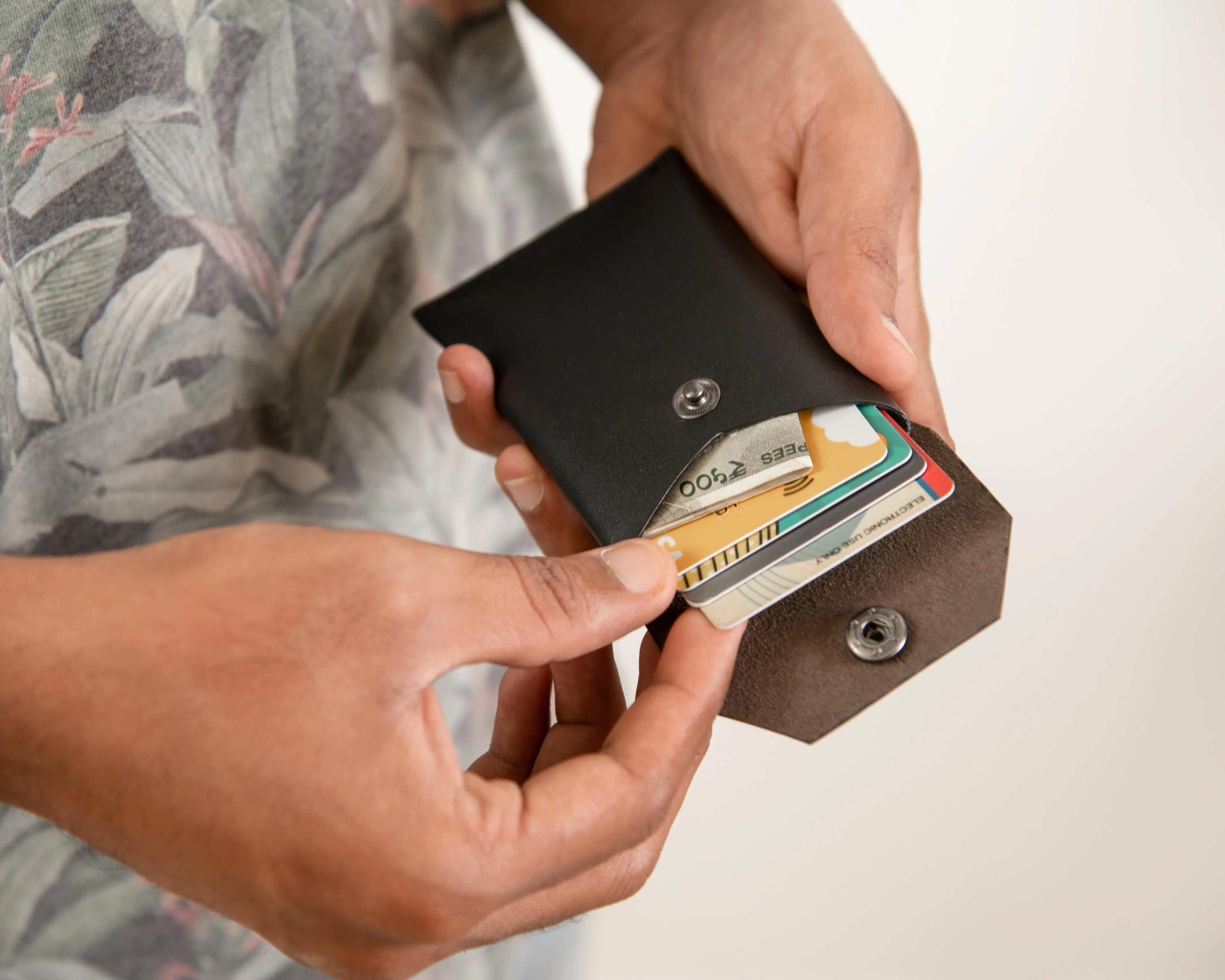 Wave Card   Coin Wallet - BLACK